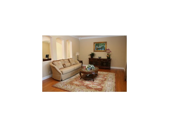185 Merritt Road Los Altos, CA 94022 - Photo 3 of 9 Gallery Image 3