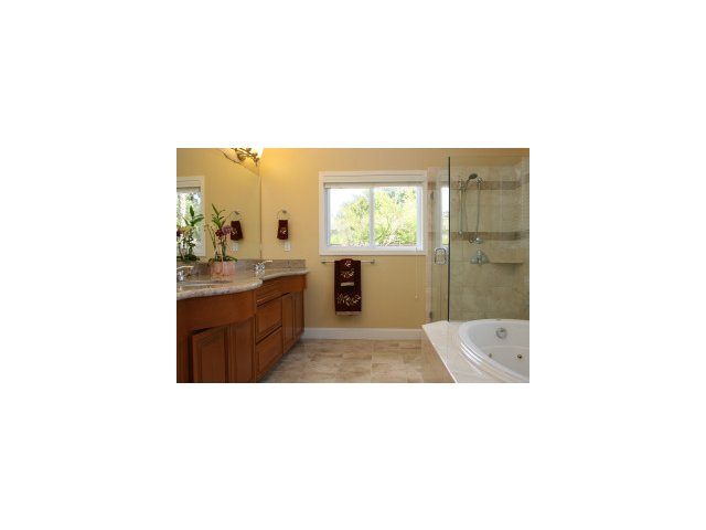 185 Merritt Road Los Altos, CA 94022 - Photo 7 of 9 Gallery Image 7