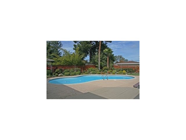 185 Merritt Road Los Altos, CA 94022 - Photo 9 of 9 Gallery Image 9