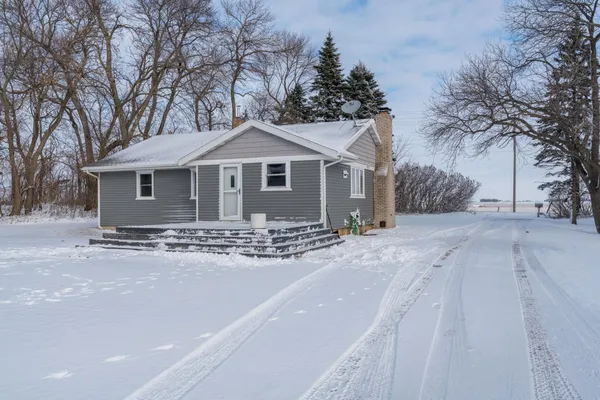 $335,000 | 57821 300th Street, Winthrop, MN 55396