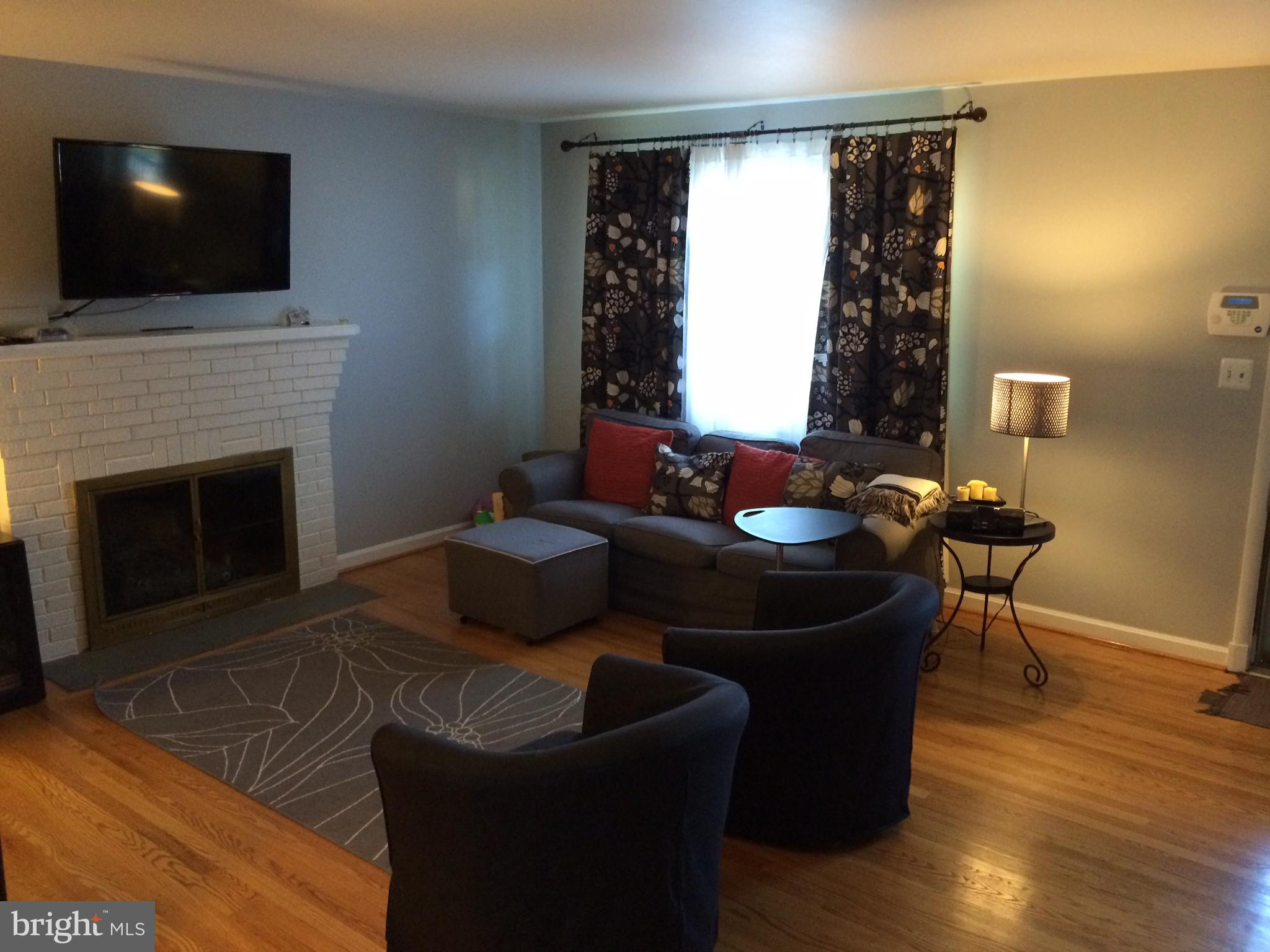 6008 Jamestown Road Hyattsville, MD 20782 - Photo 3 of 24