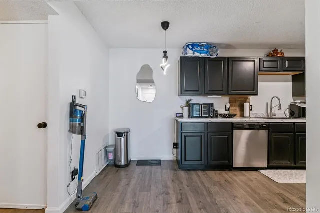 $195,000 | 5300 Cherry Creek S Drive, Unit 1116, Denver, CO 80246