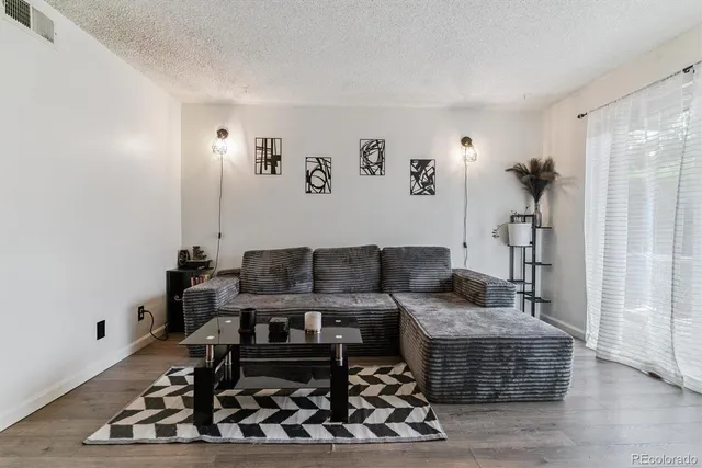 $195,000 | 5300 Cherry Creek S Drive, Unit 1116, Denver, CO 80246