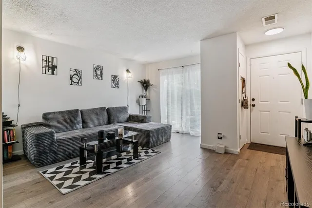 $195,000 | 5300 Cherry Creek S Drive, Unit 1116, Denver, CO 80246