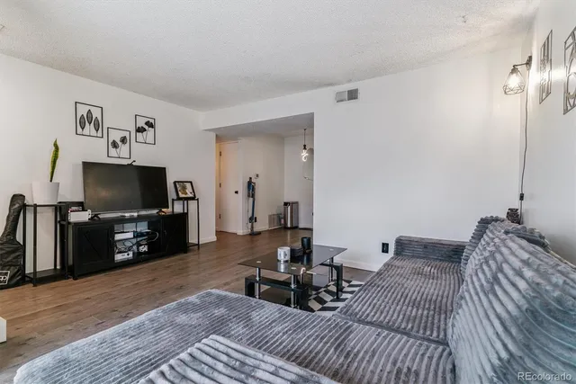 $195,000 | 5300 Cherry Creek S Drive, Unit 1116, Denver, CO 80246