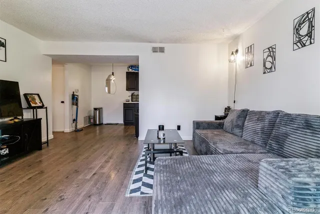 $195,000 | 5300 Cherry Creek S Drive, Unit 1116, Denver, CO 80246