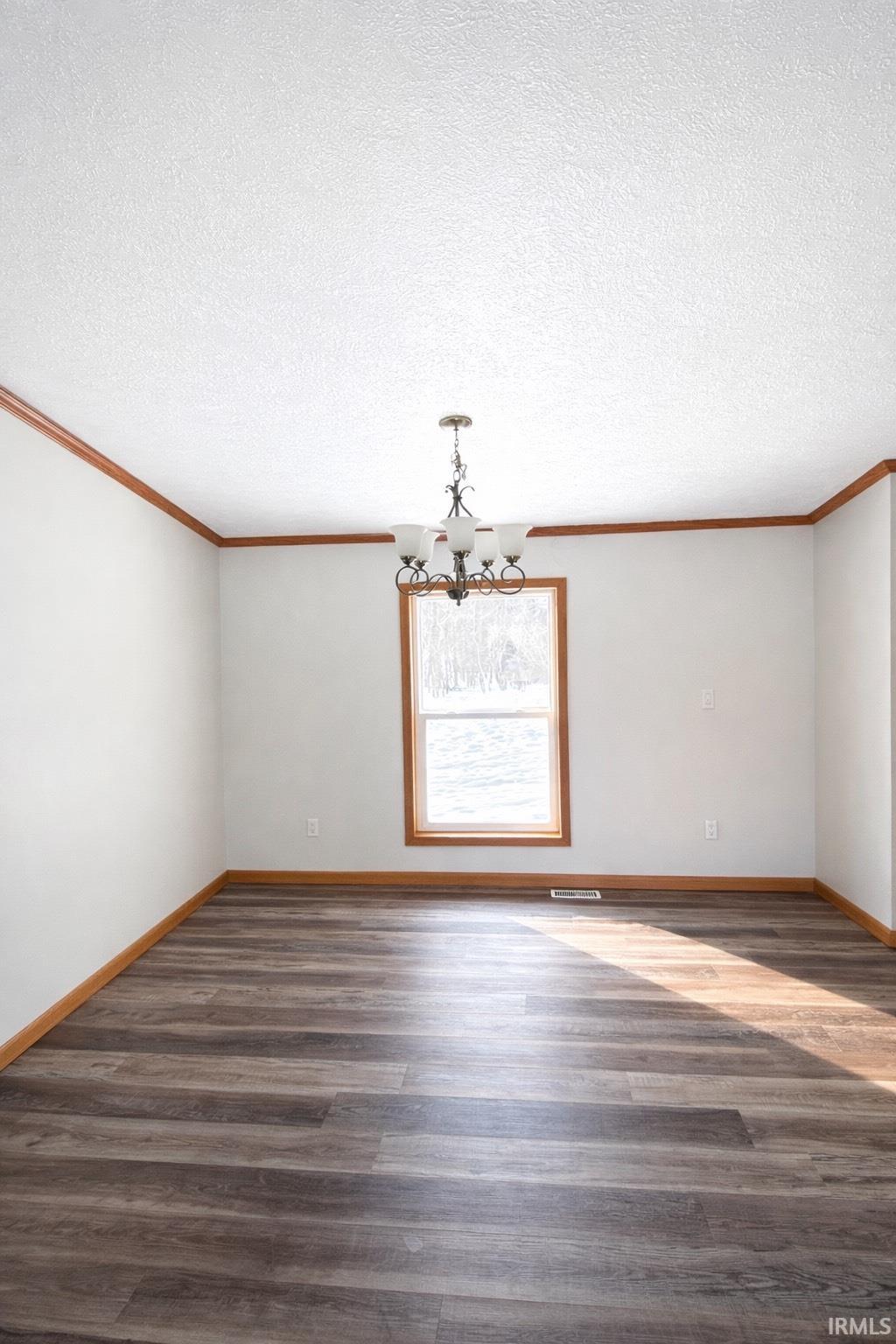 13565 4th Road Plymouth, IN 46563 - Photo 5 of 17