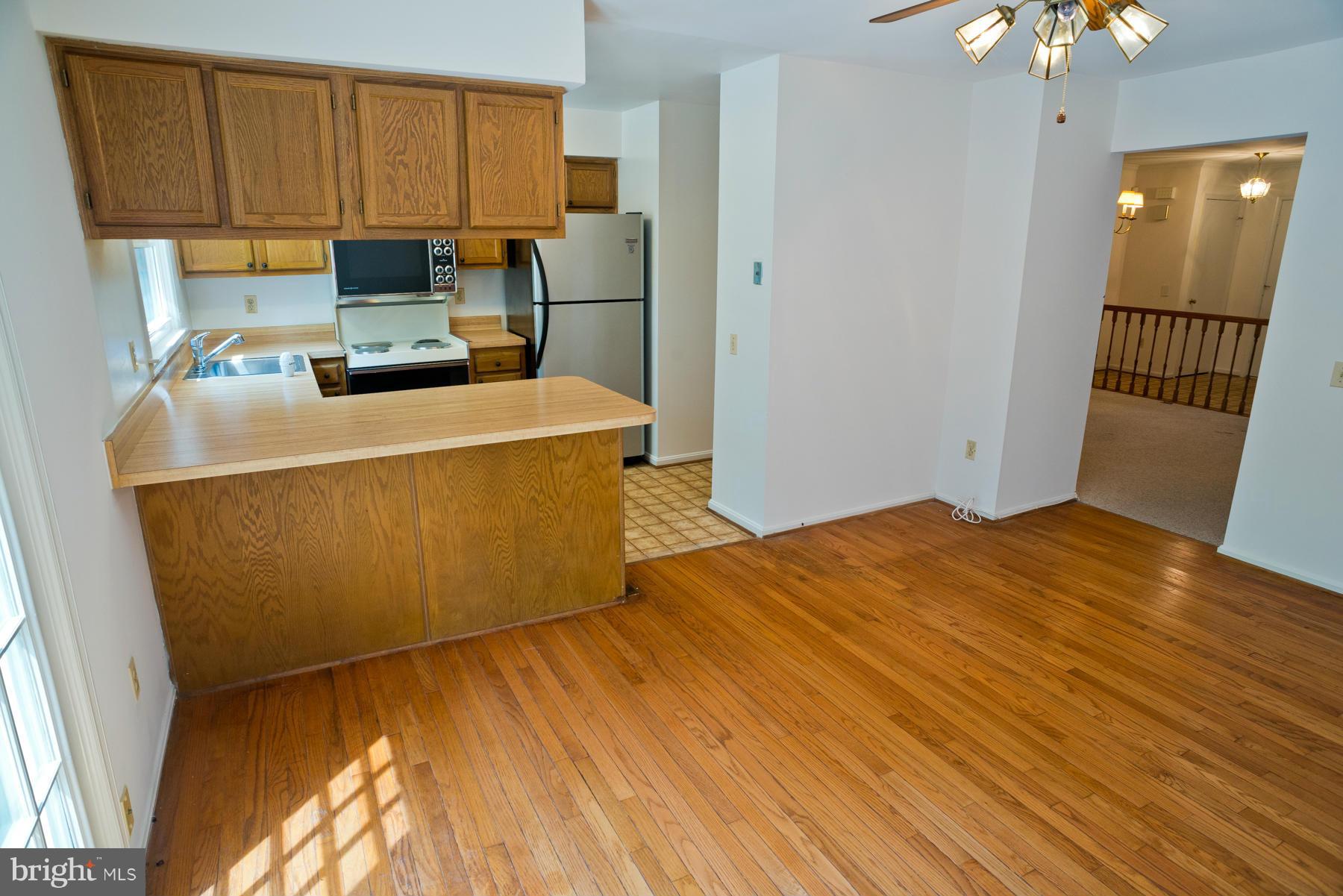 325 Crescendo Way Silver Spring, MD 20901 - Photo 13 of 21