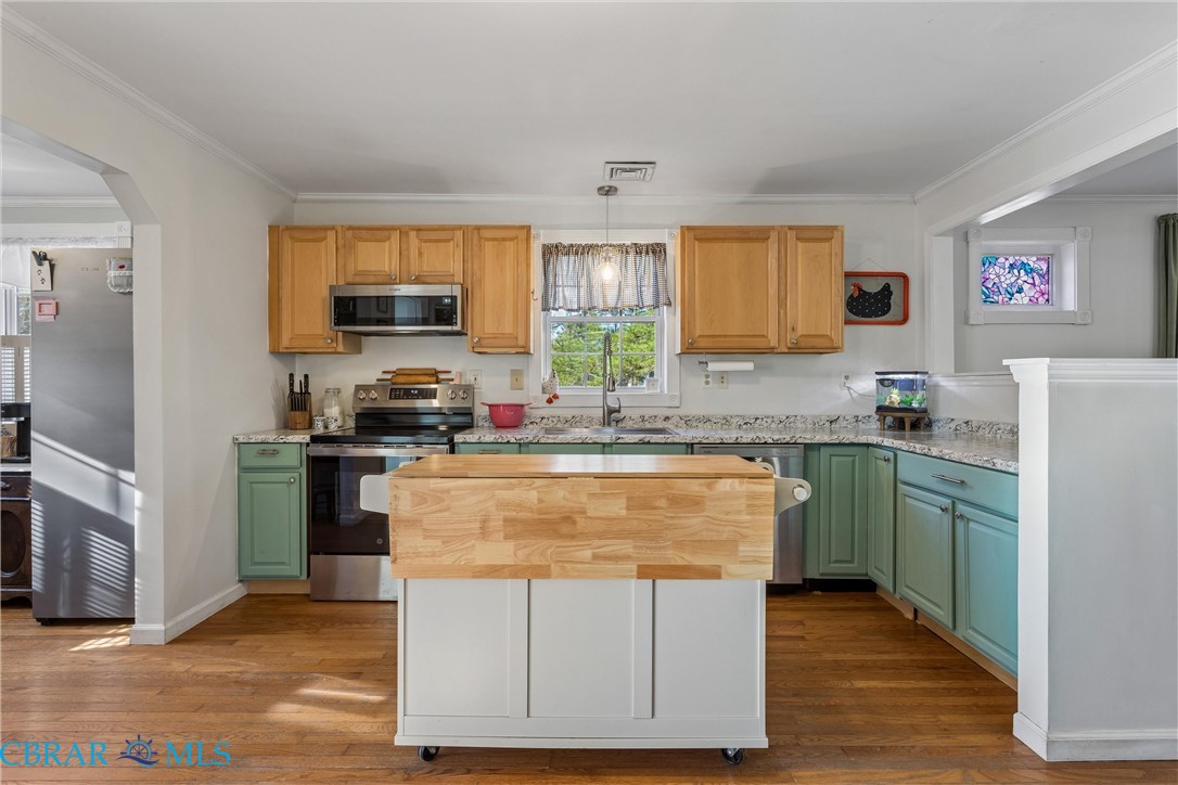 3125 Browns Bay Road Hayes, VA 23072 - Photo 1 of 49