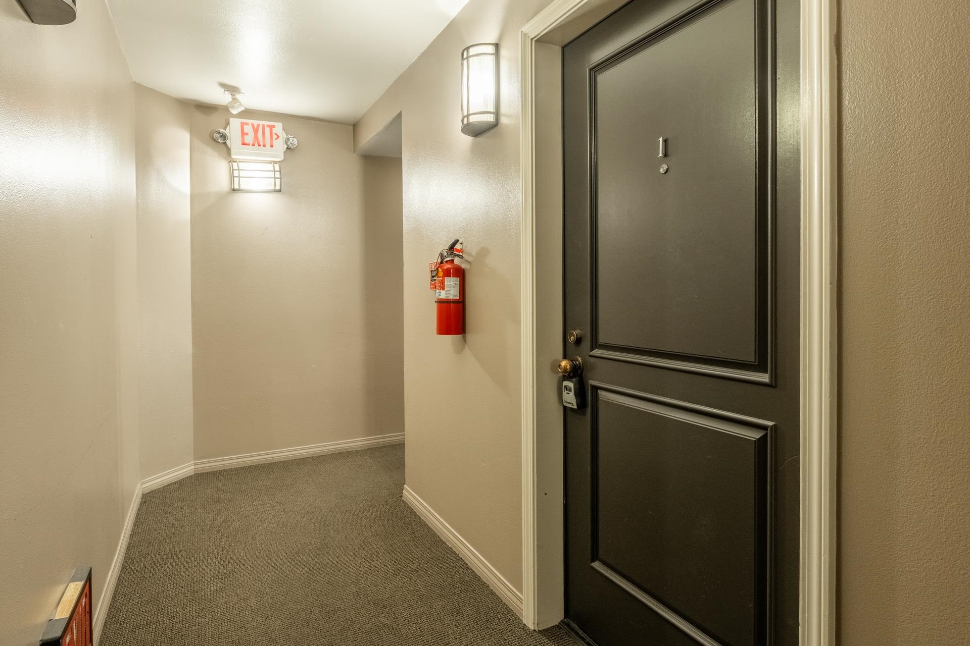 436 Old Mammoth Road, Unit 1 Mammoth Lakes, CA 93546 - Photo 19 of 23 a view of elevator