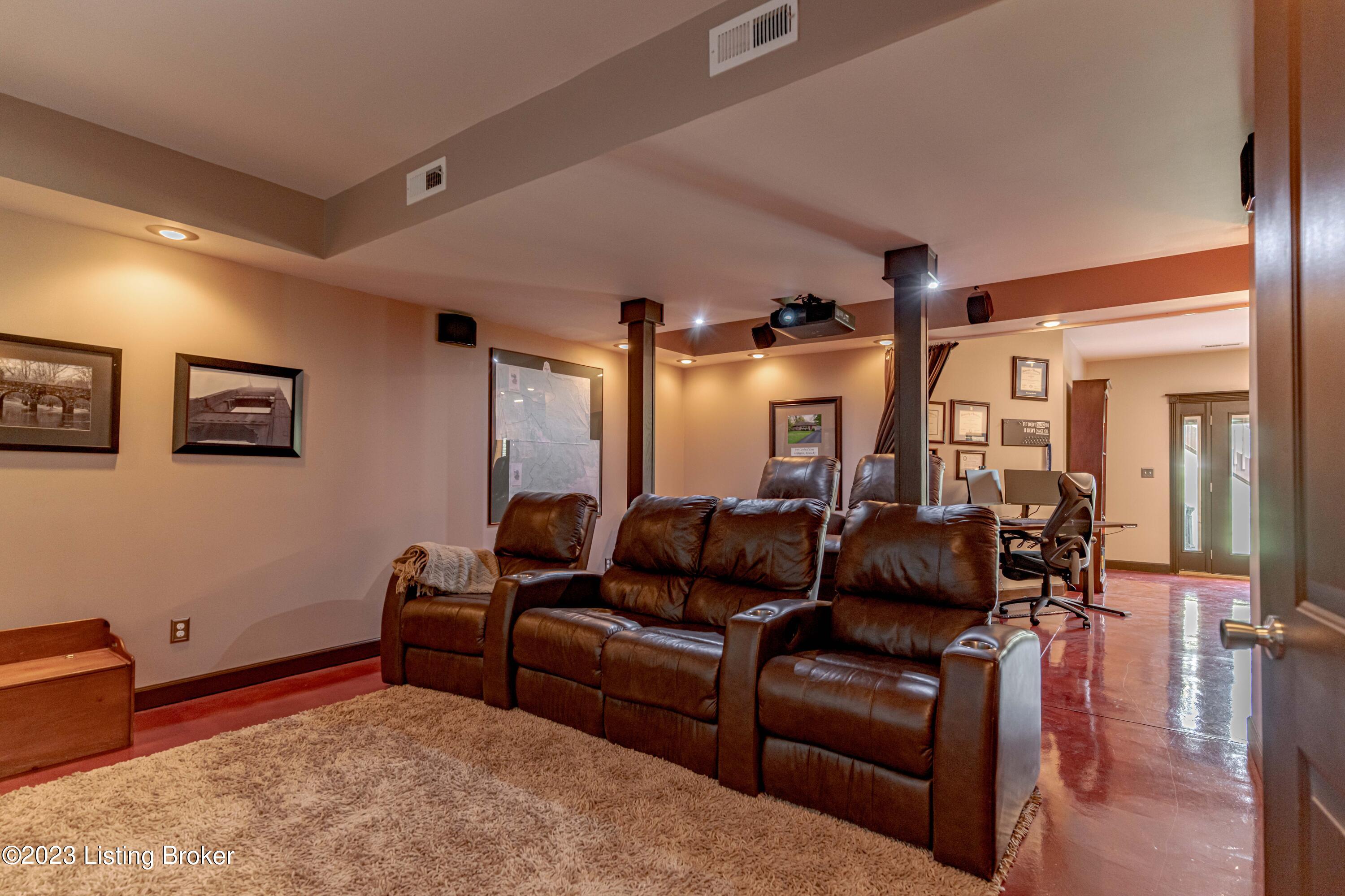 5116 Fox Run Road Buckner, KY 40010 - Photo 49 of 62 DSC06600