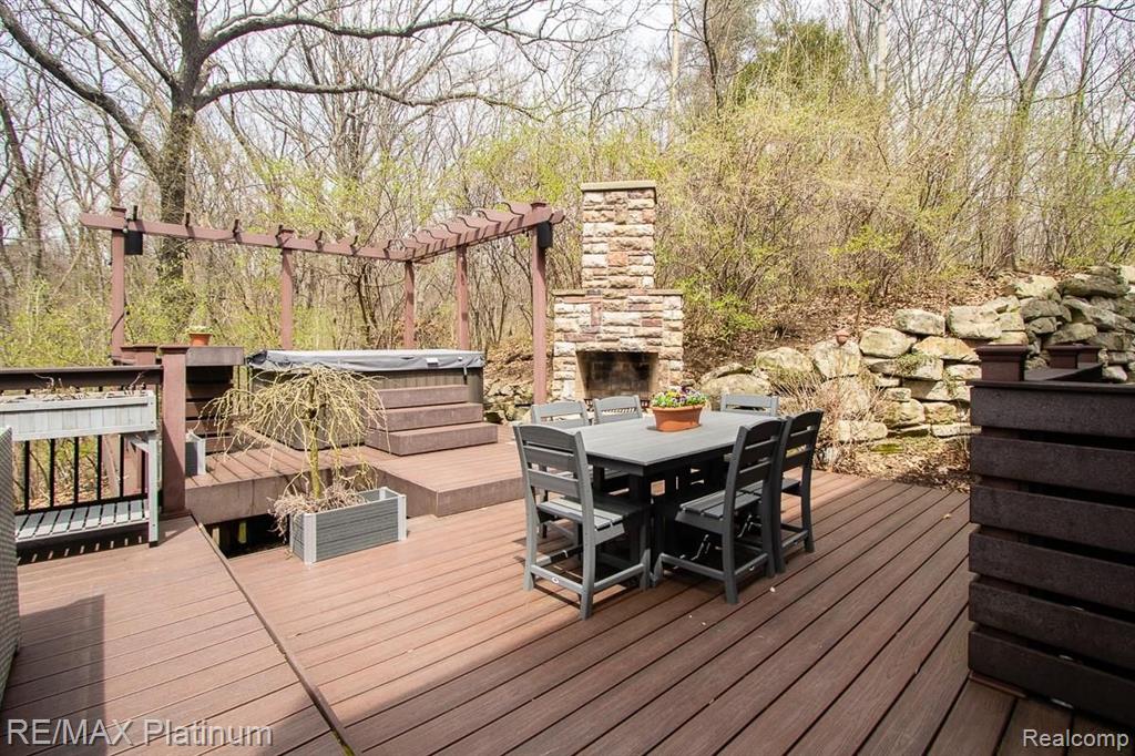 8000 Walsh Road Dexter, MI 48130 - Photo 25 of 80