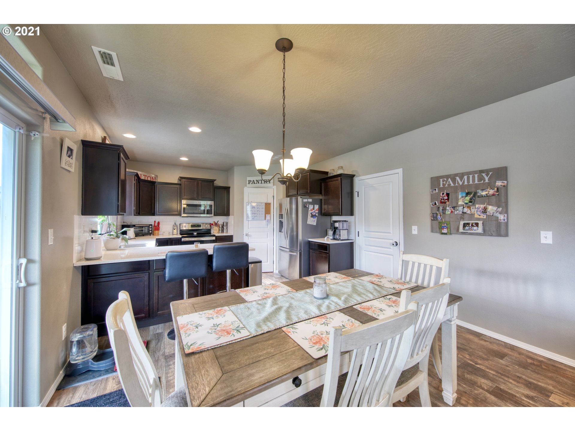 25098 Sun Ridge Way Veneta, OR 97487 - Photo 14 of 32 Gallery Image 14