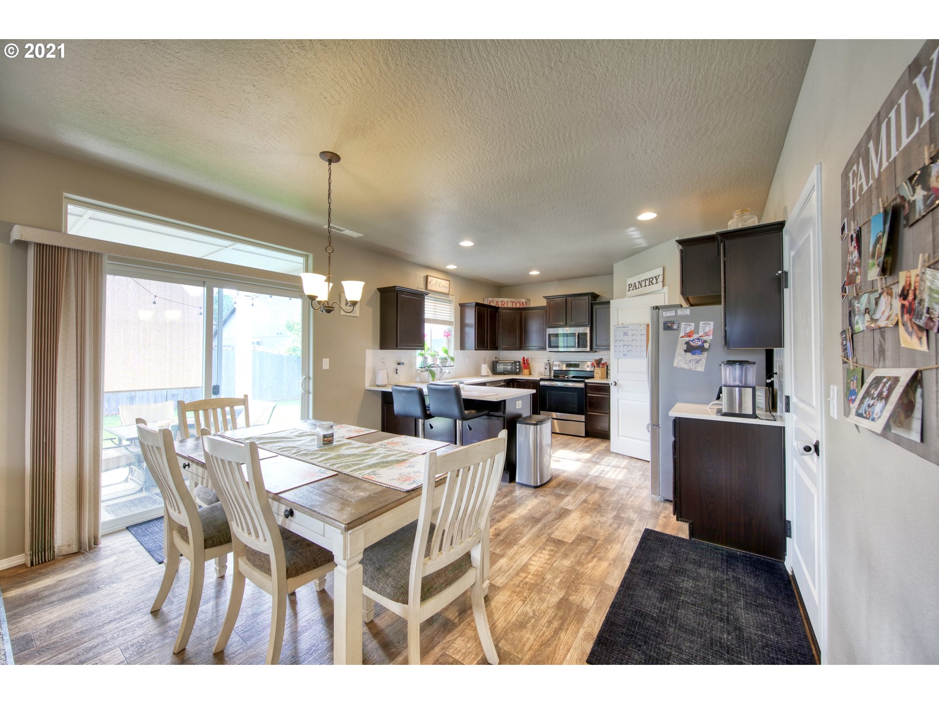 25098 Sun Ridge Way Veneta, OR 97487 - Photo 15 of 32 Gallery Image 15