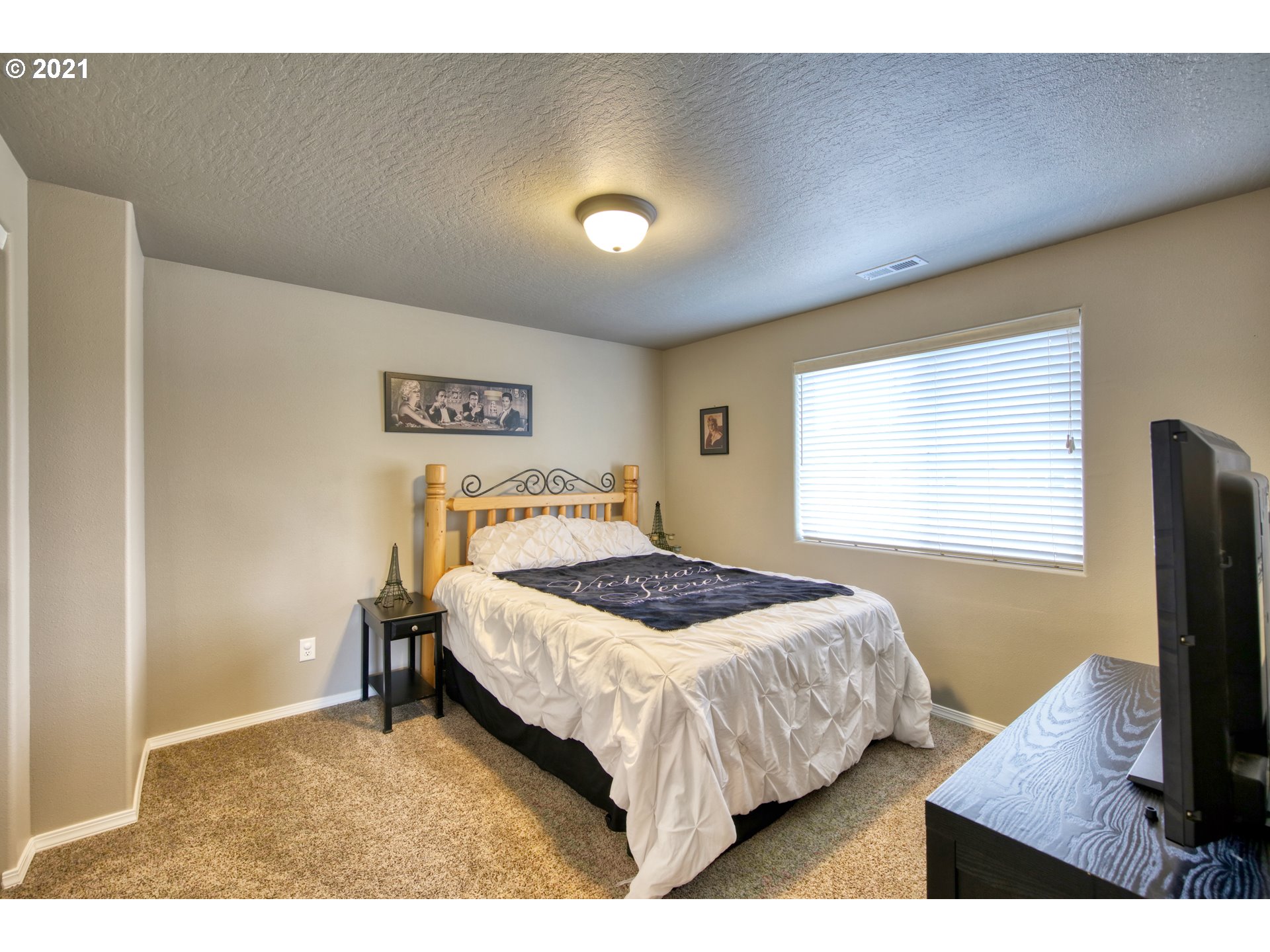 25098 Sun Ridge Way Veneta, OR 97487 - Photo 23 of 32 Gallery Image 23