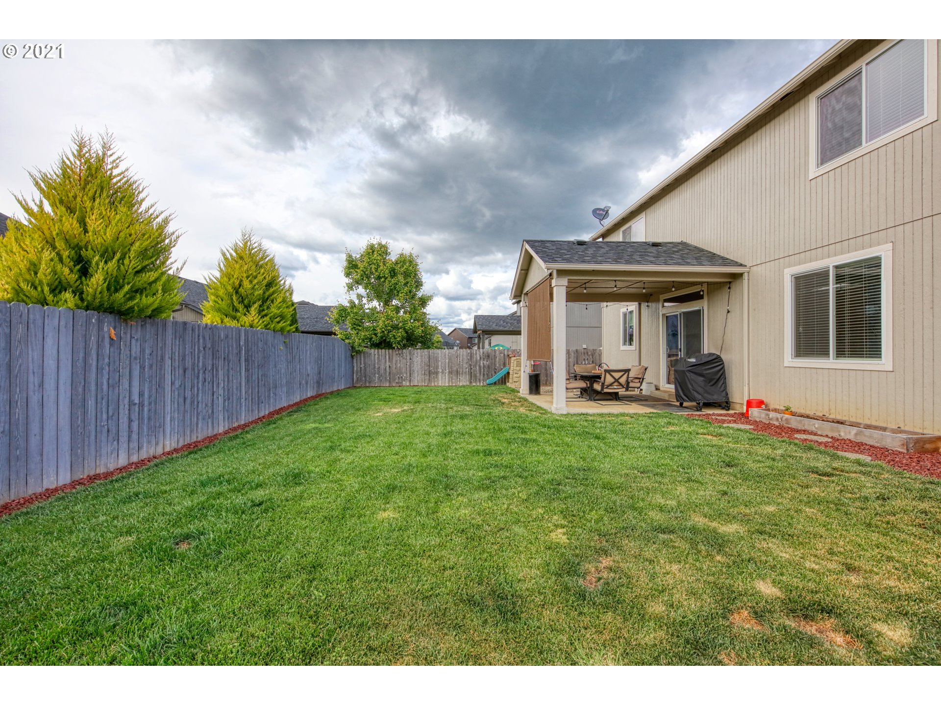 25098 Sun Ridge Way Veneta, OR 97487 - Photo 8 of 32 Gallery Image 8