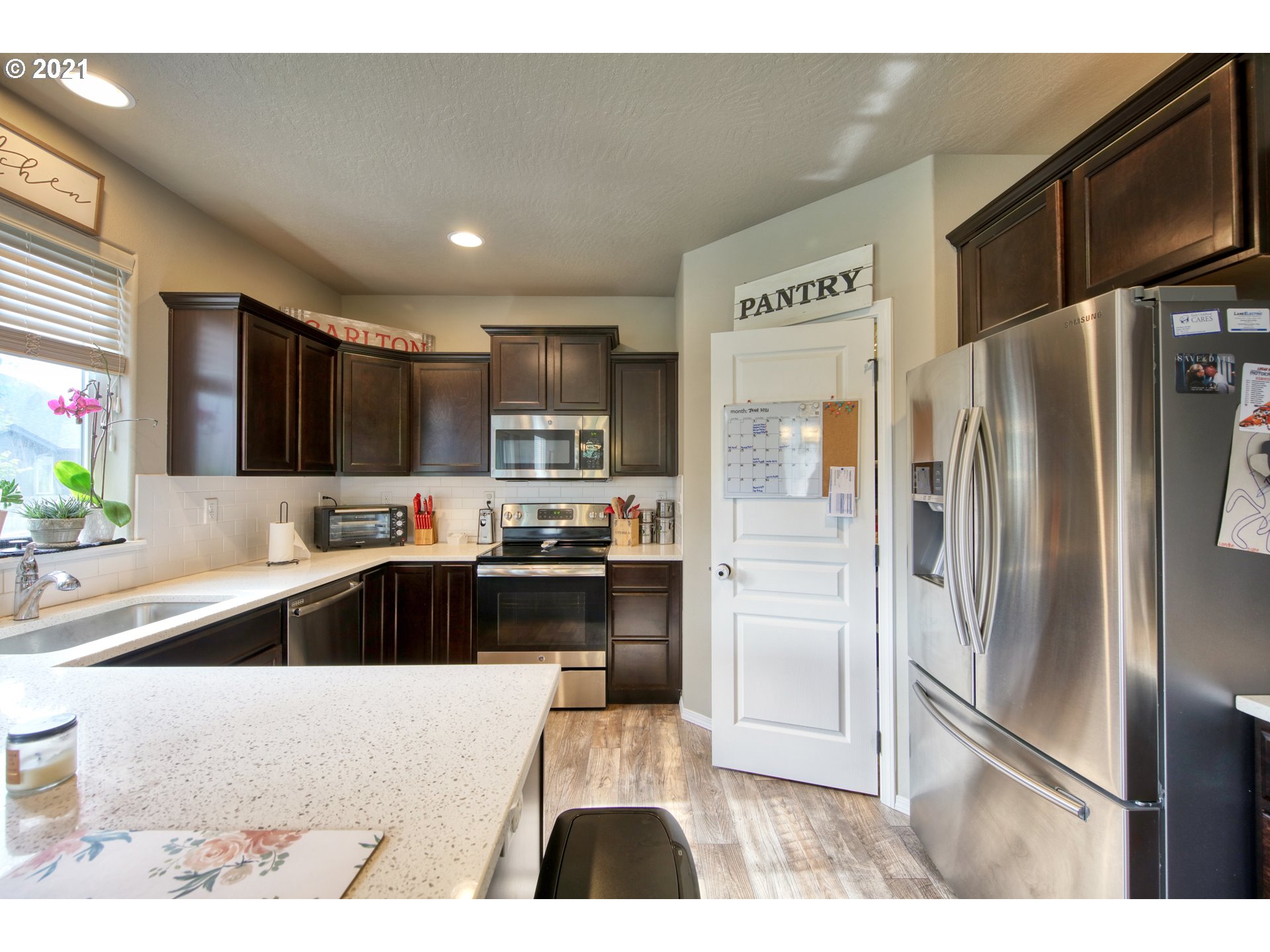 25098 Sun Ridge Way Veneta, OR 97487 - Photo 10 of 32 Gallery Image 10