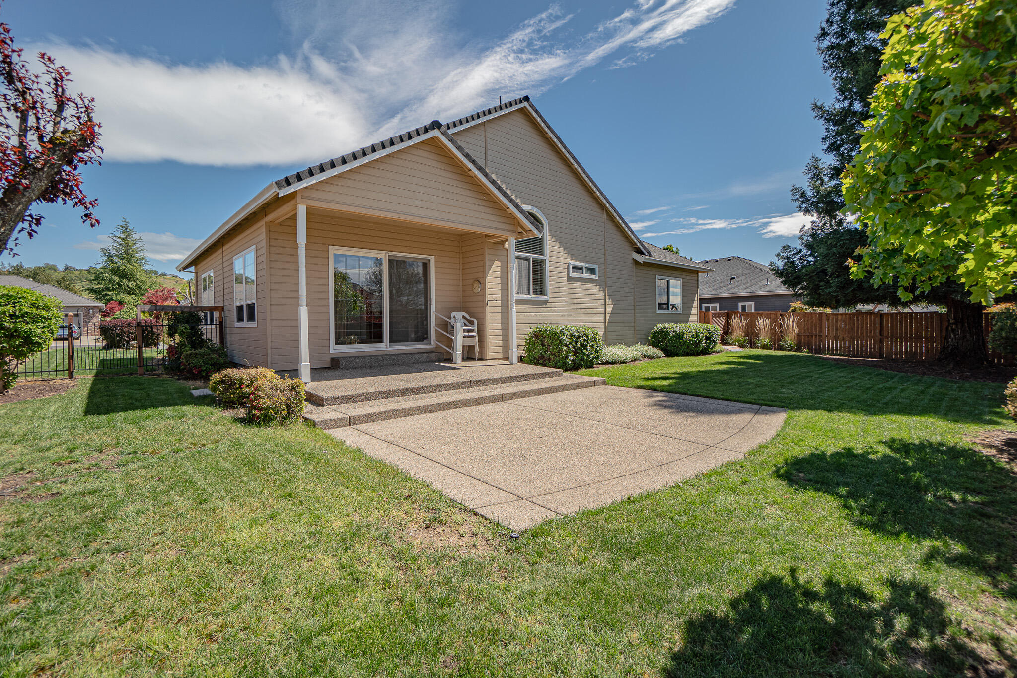 160 Keystone Way Eagle Point, OR 97524 - Photo 27 of 39