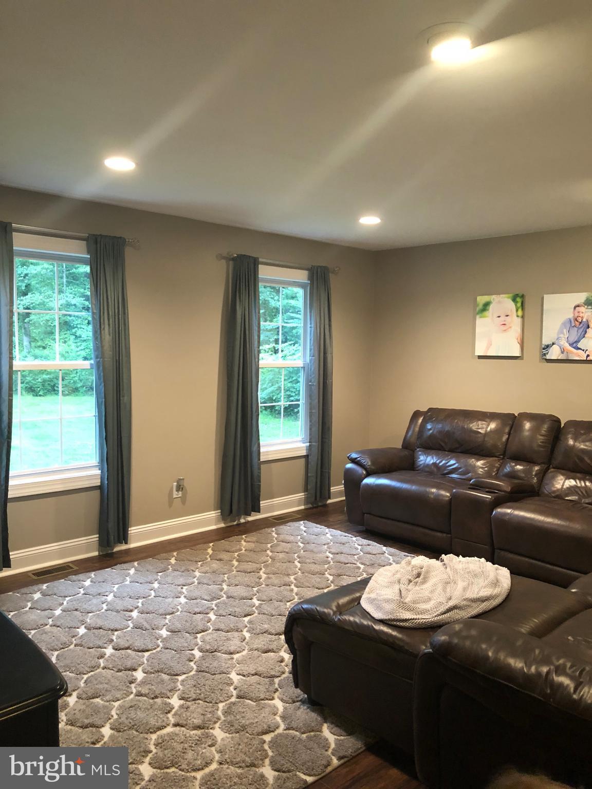 117 Carter Road Church Hill, MD 21623 - Photo 11 of 29 Living Room