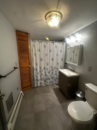 $2,075 | 1034 North Main Street, Unit 2, Randolph, MA 02368