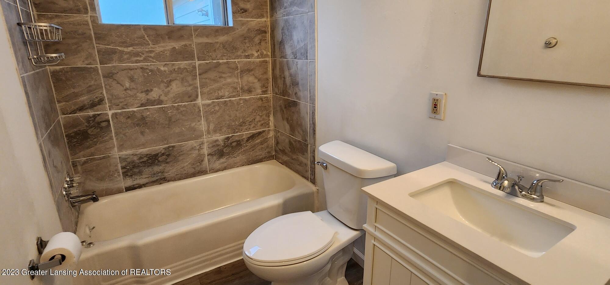 3208 Hepfer Road Lansing, MI 48911 - Photo 13 of 17 20230626_111654_resized