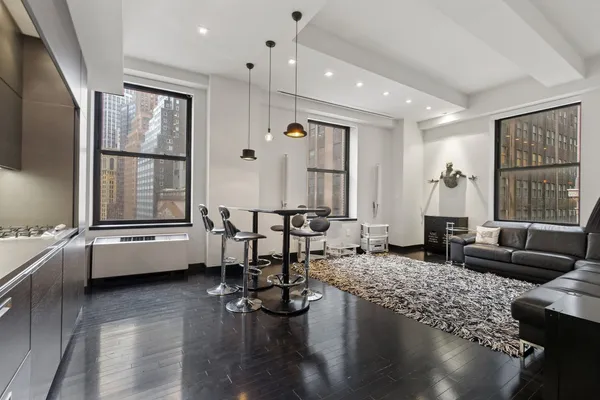 $2,097,000 | 20 Pine Street, Unit 907/908 | Financial District