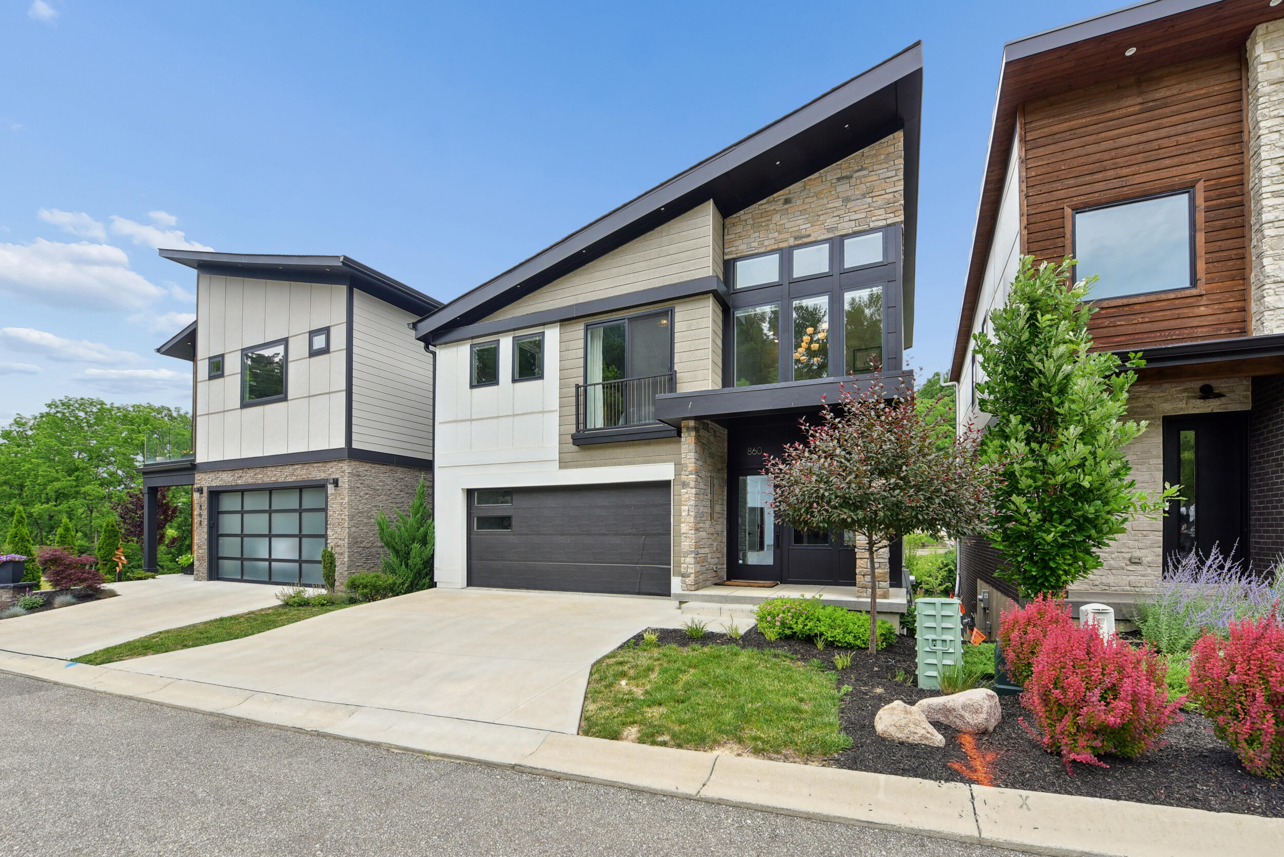 860 BELLE Rdg Loop Bellevue, KY 41073 - Photo 1 of 48 Welcome to 860 Belle Ridge Loop, Bellevue, KY