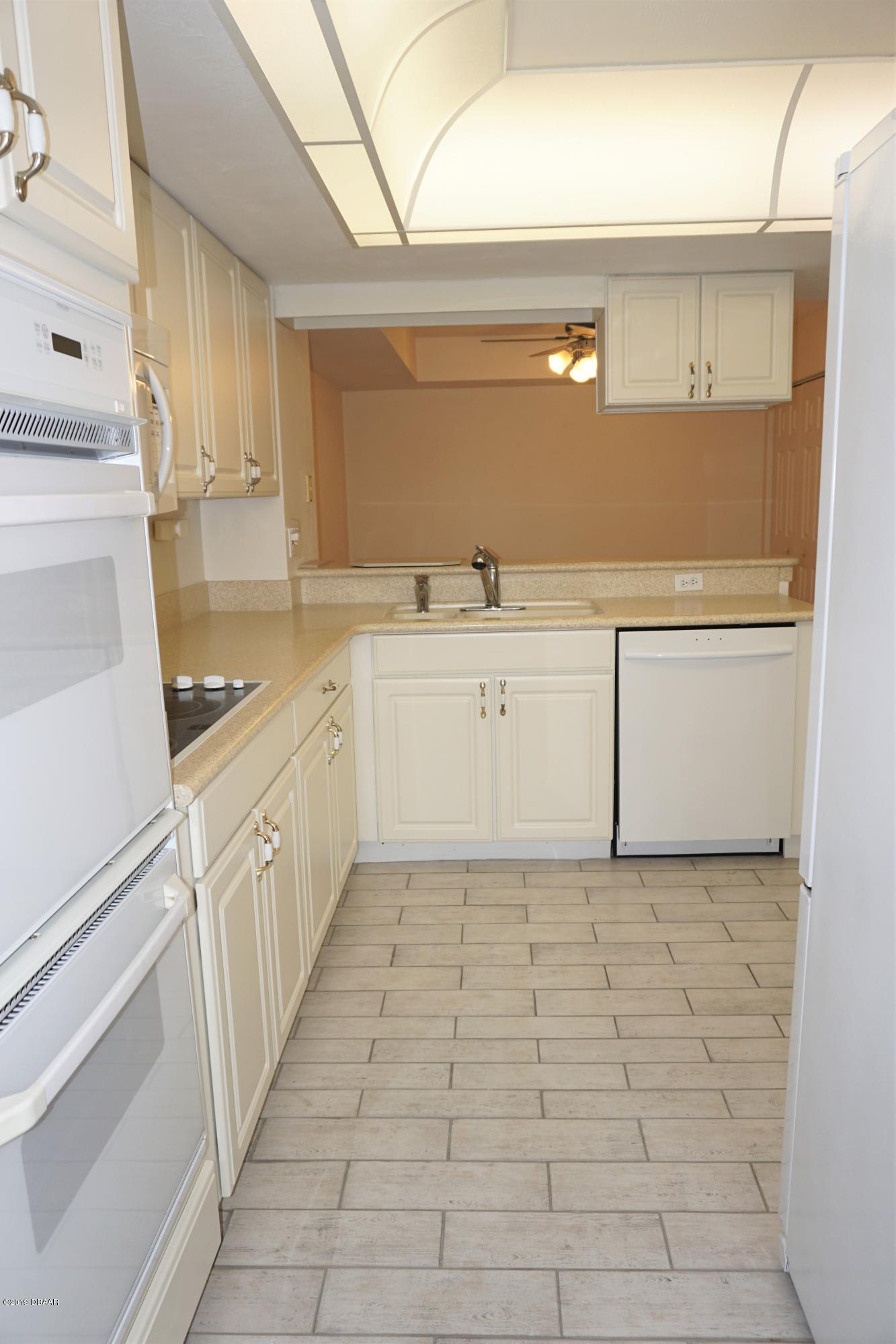 1 John Anderson Drive, Unit 310 Ormond Beach, FL 32176 - Photo 6 of 45 DSC03387