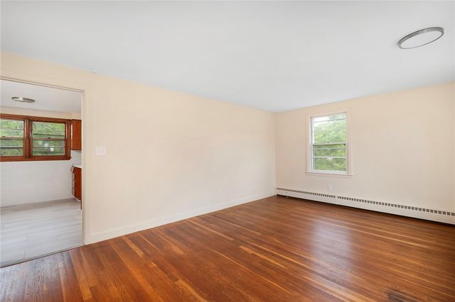 $385,000 | 21 Parsonage Drive, Warwick, RI 02889