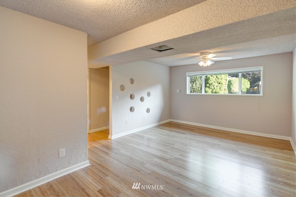 2001 181st Street Southeast Bothell, WA 98012 - Photo 13 of 17