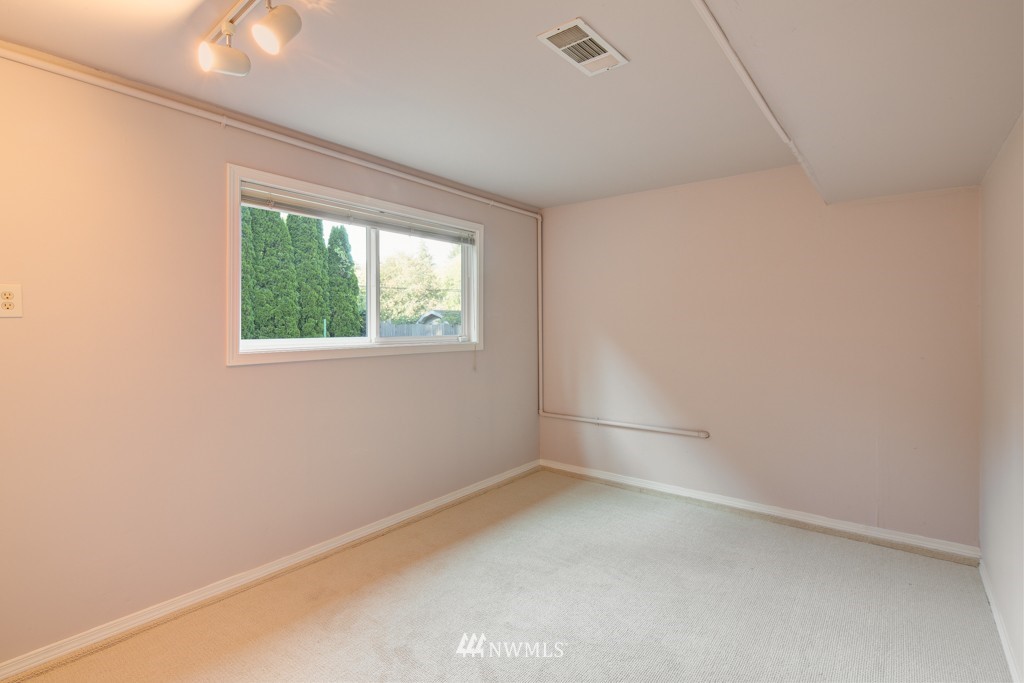 2001 181st Street Southeast Bothell, WA 98012 - Photo 14 of 17