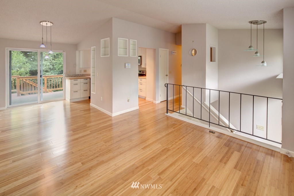 2001 181st Street Southeast Bothell, WA 98012 - Photo 3 of 17