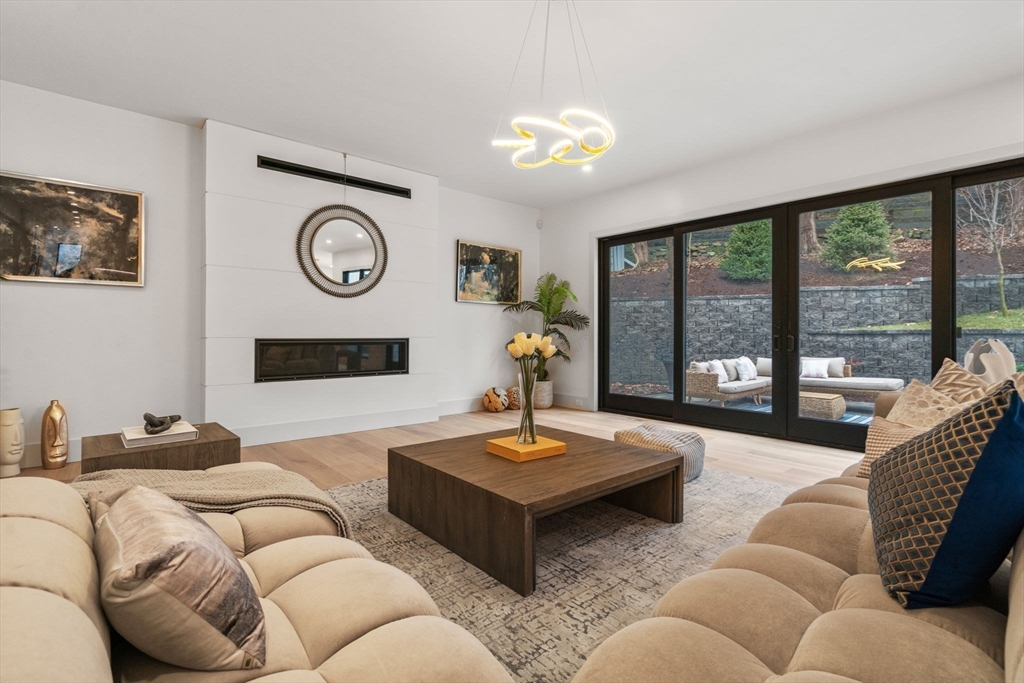 131 Dane Hill Road Newton, MA 02461 - Photo 16 of 42
