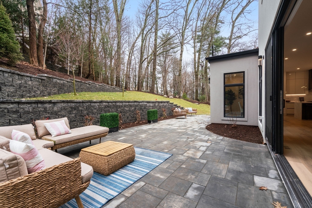 131 Dane Hill Road Newton, MA 02461 - Photo 19 of 42