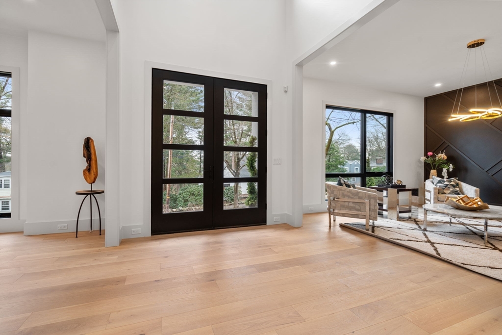 131 Dane Hill Road Newton, MA 02461 - Photo 3 of 42