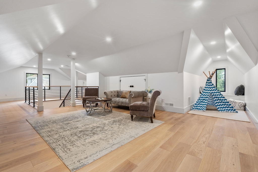 131 Dane Hill Road Newton, MA 02461 - Photo 33 of 42
