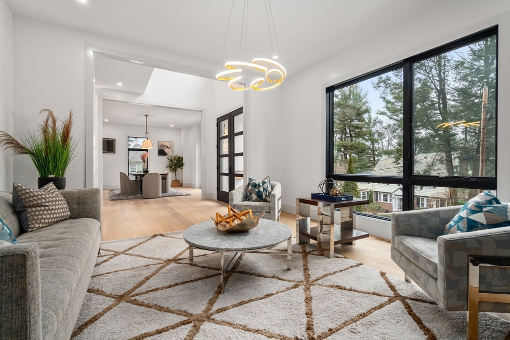 131 Dane Hill Road Newton, MA 02461 - Photo 4 of 42