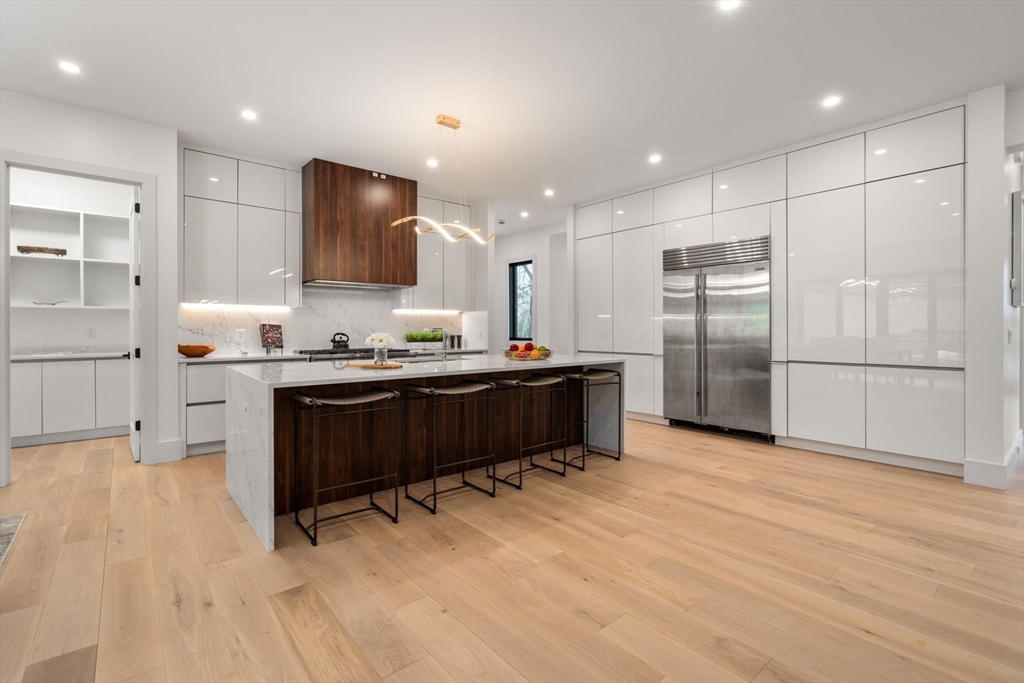 131 Dane Hill Road Newton, MA 02461 - Photo 10 of 42
