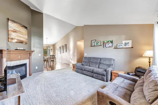 $399,900 | 2937 Yellow Jasmine Way, Green Bay, WI 54313