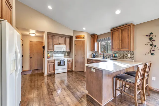 $399,900 | 2937 Yellow Jasmine Way, Green Bay, WI 54313