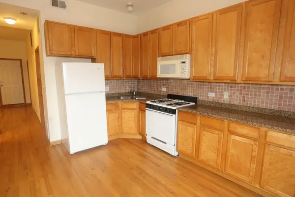 $2,280 | 2138 West Chicago Avenue, Unit 2R, Chicago, IL 60622