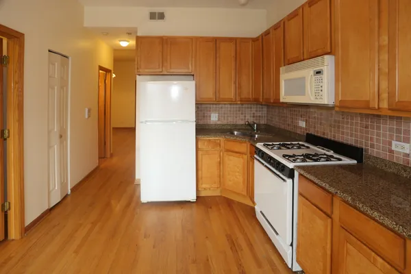 $2,280 | 2138 West Chicago Avenue, Unit 2R, Chicago, IL 60622