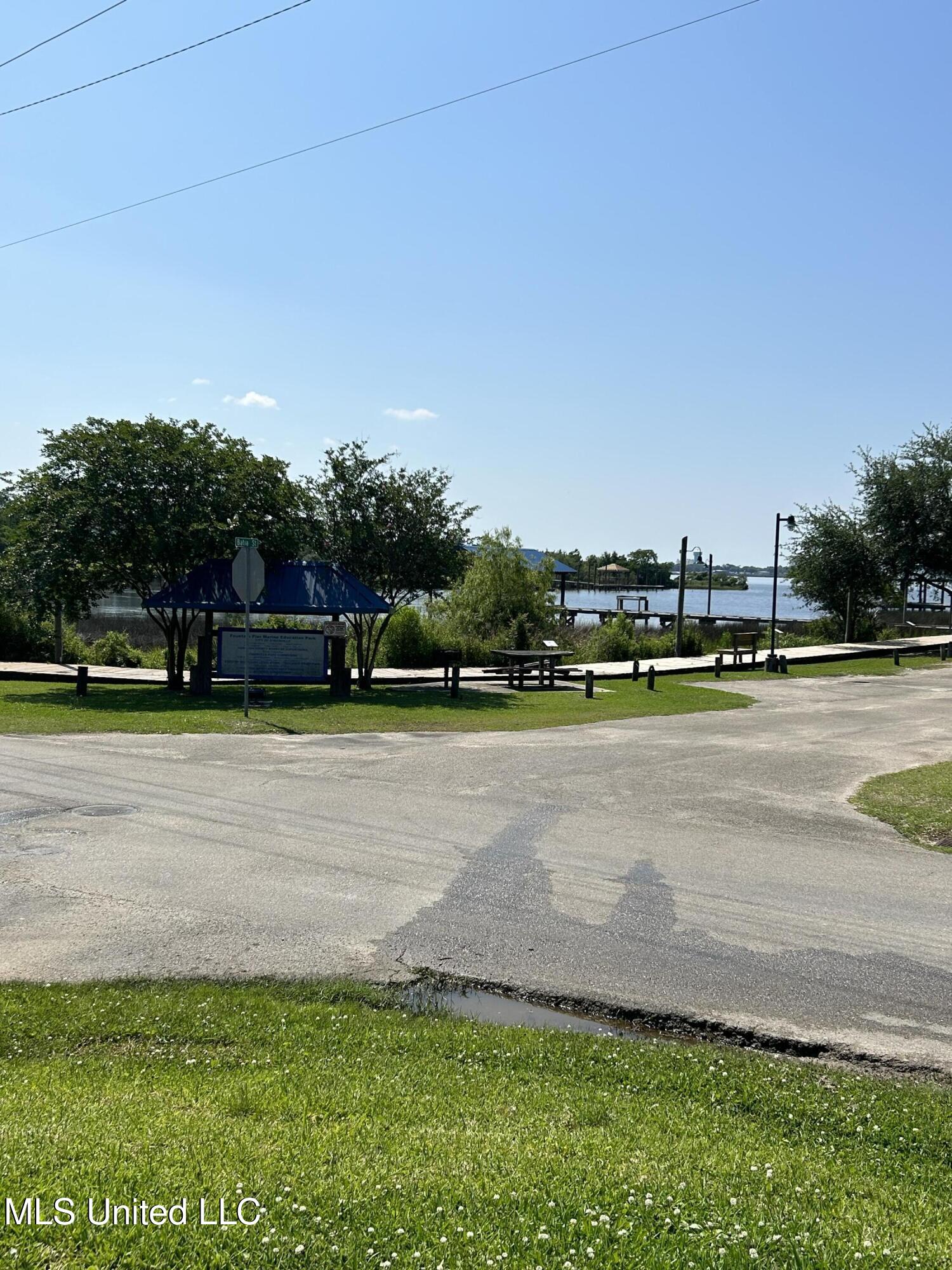 3032 Race Track Road D'Iberville, MS 39540 - Photo 6 of 14 IMG-0361