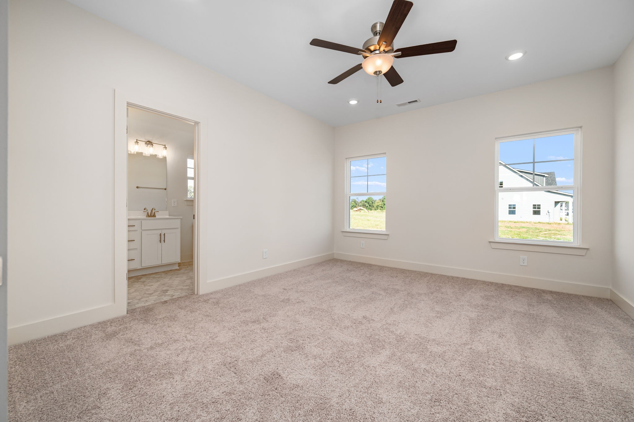 627 Vrabel Road Murfreesboro, TN 37130 - Photo 10 of 25 Gallery Image 10