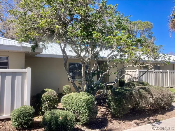 $2,300 | 11449 West Bayshore Drive, Crystal River, FL 34429