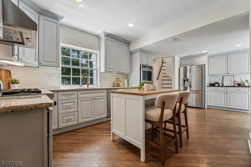 25 W Road Short Hills, NJ 07078 - Photo 6 of 46