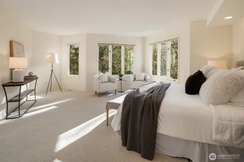 $2,190,000 | 6731 153rd Place Southeast, Bellevue, WA 98006