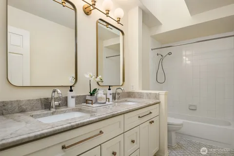 $2,190,000 | 6731 153rd Place Southeast, Bellevue, WA 98006