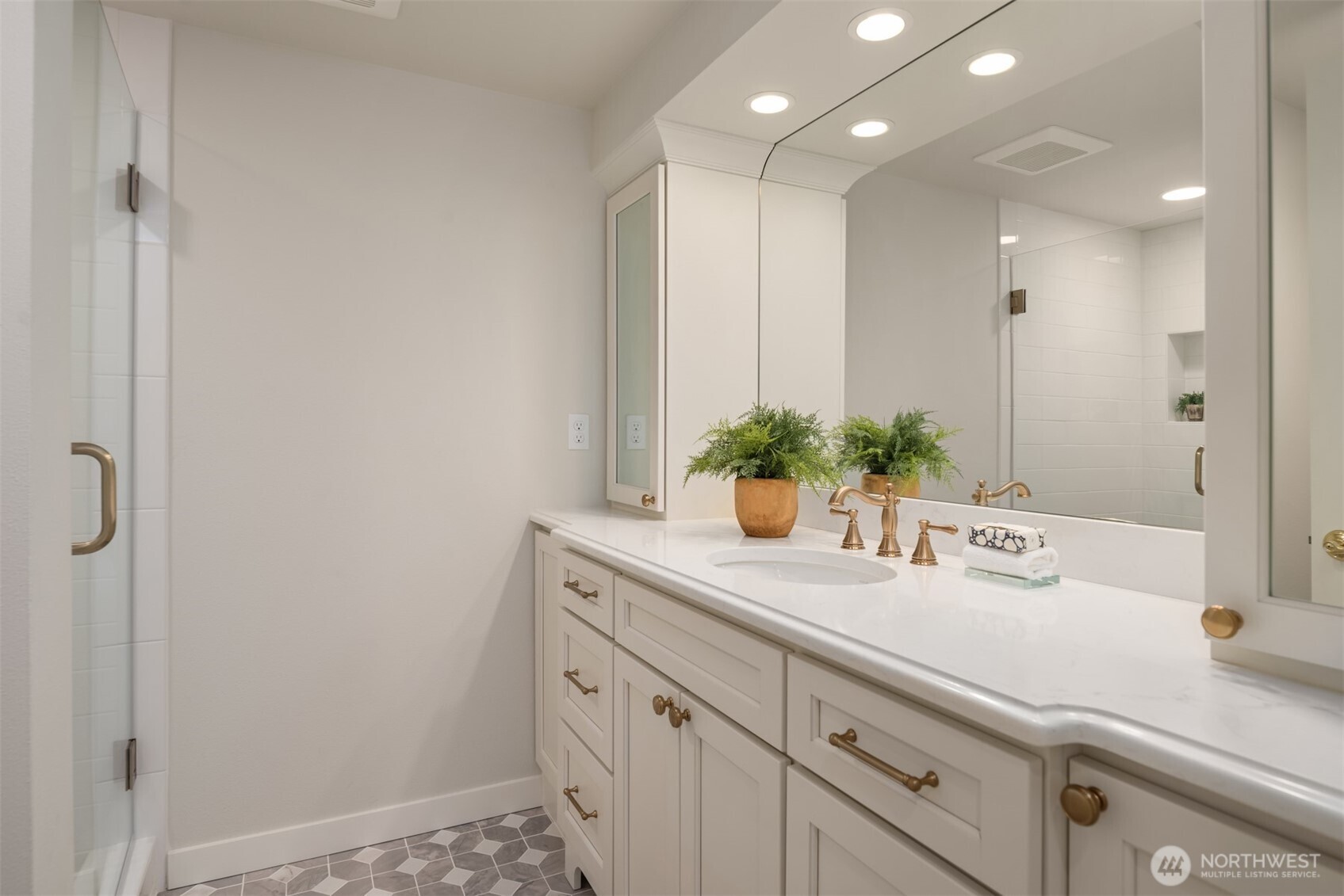 6731 153rd Place Southeast Bellevue, WA 98006 - Photo 21 of 27