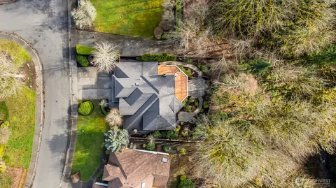 $2,190,000 | 6731 153rd Place Southeast, Bellevue, WA 98006